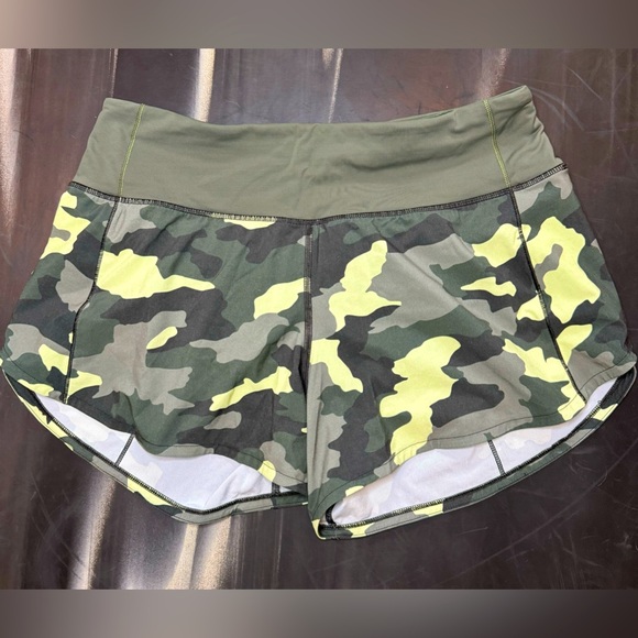 Lululemon Speed Up High Rise Shorts- 4” | Size 6 - Picture 2 of 2